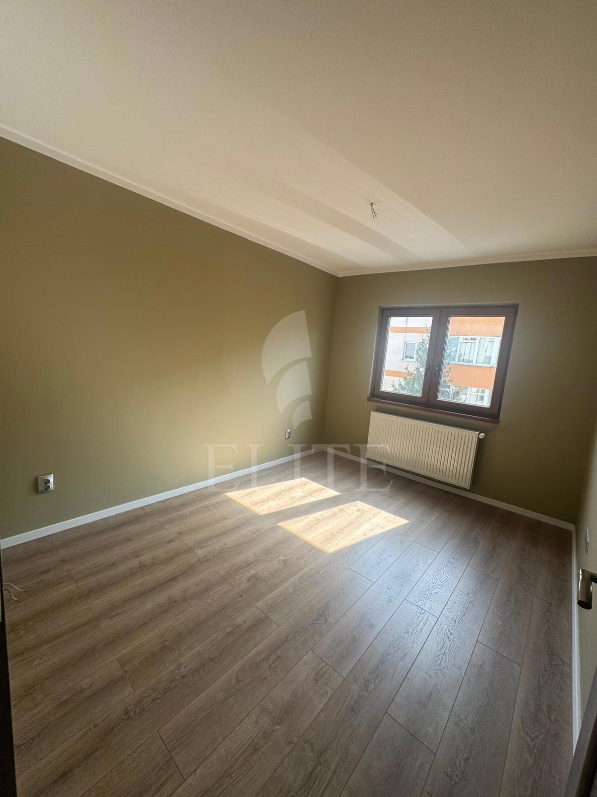 Apartament 3 camere în zona NICOLAE TITULESCU-1225580