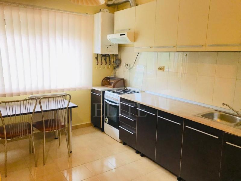 Apartament o camera în zona ZORILOR-1235084