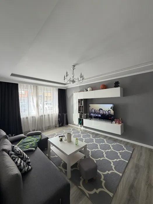 Apartament 3 camere în zona STRAZII AUREL VLAICU-1236711