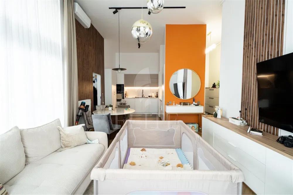 Apartament 3 camere în zona INTRE LACURI-1237057