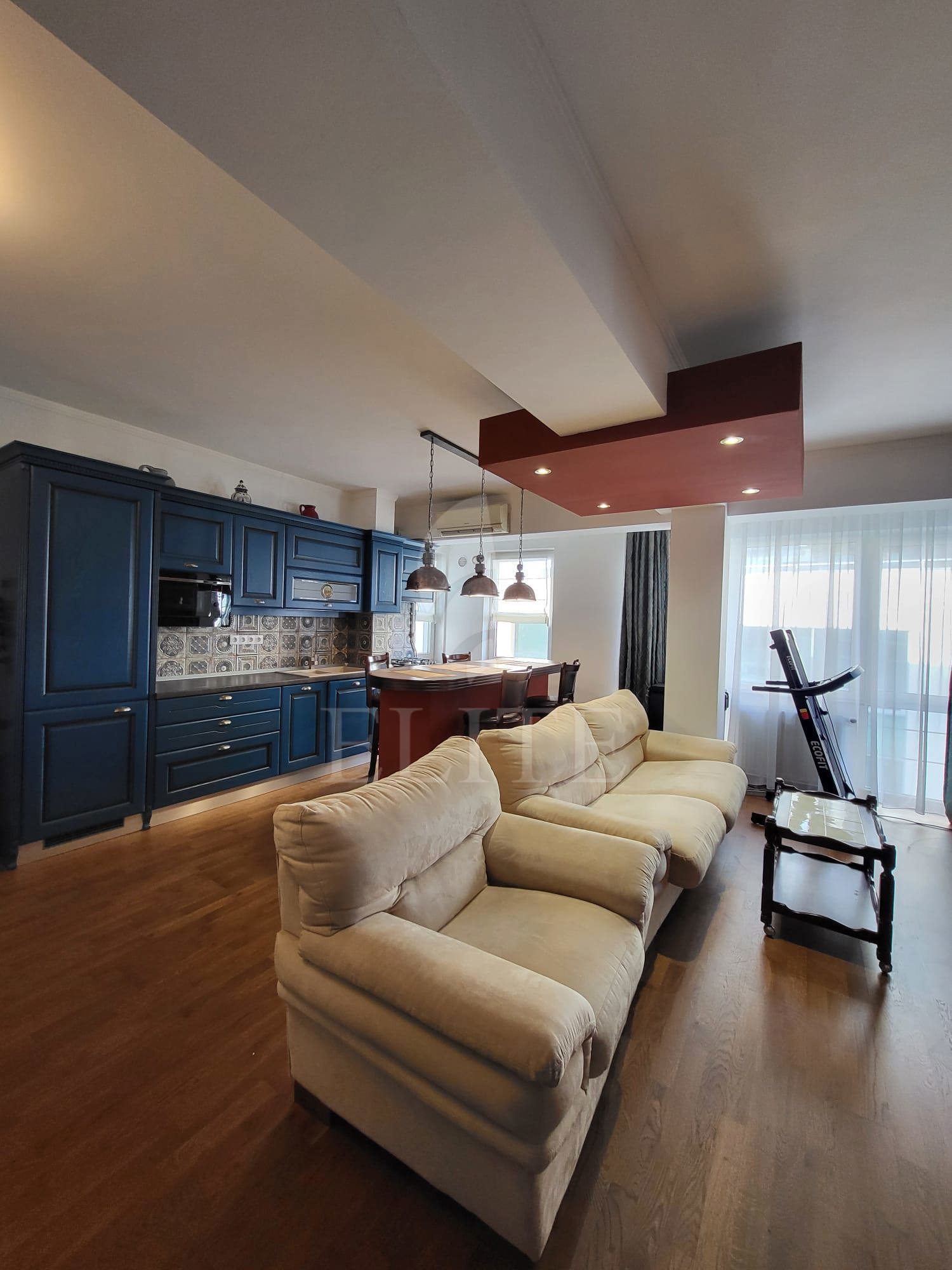 Apartament 3 camere în zona THE OFFICE-1237838
