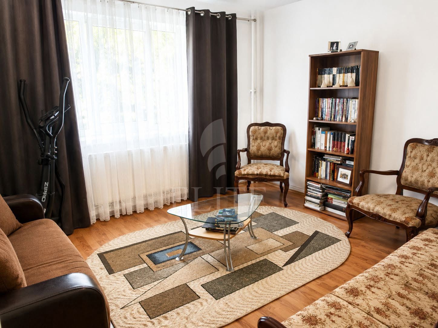 Apartament 4 camere în zona STREZII MEHEDINTI-1241130