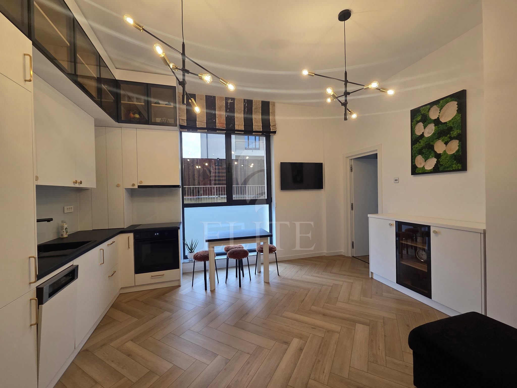 Apartament 2 camere în zona PIATA CIPARIU-1241149