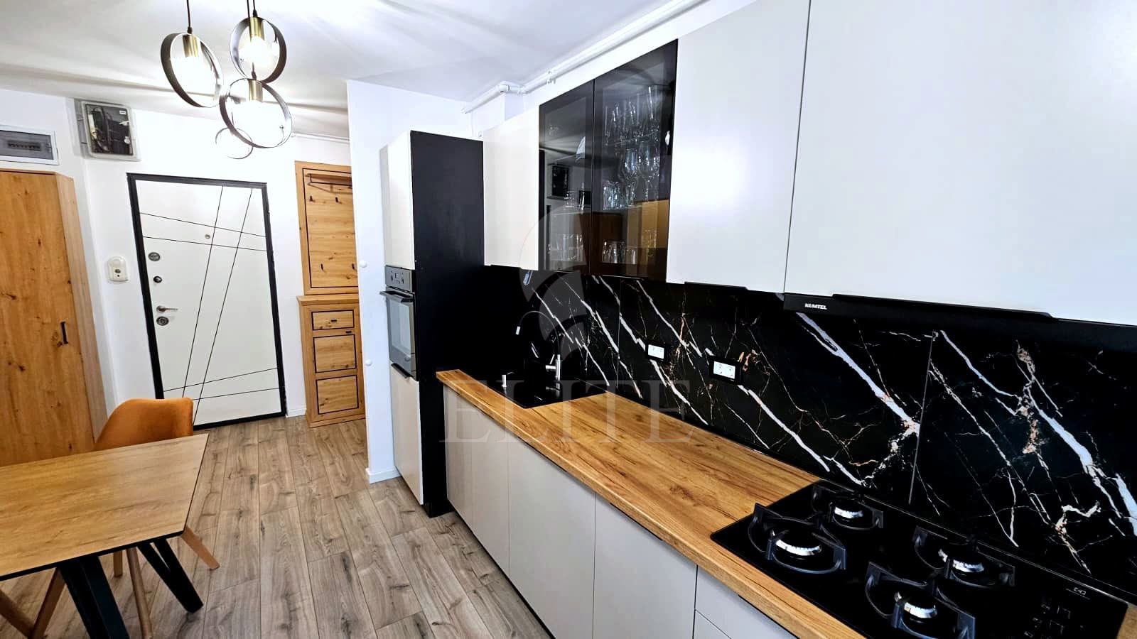 Apartament 2 camere în zona LUNII-1241912
