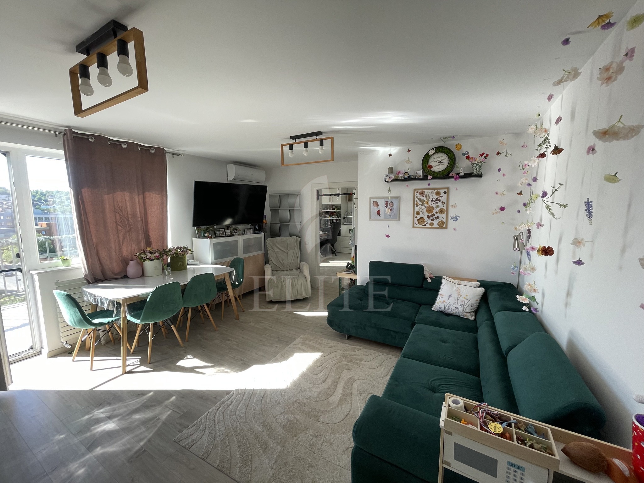 Apartament 3 camere în zona CALEA BACIULUI-1242795