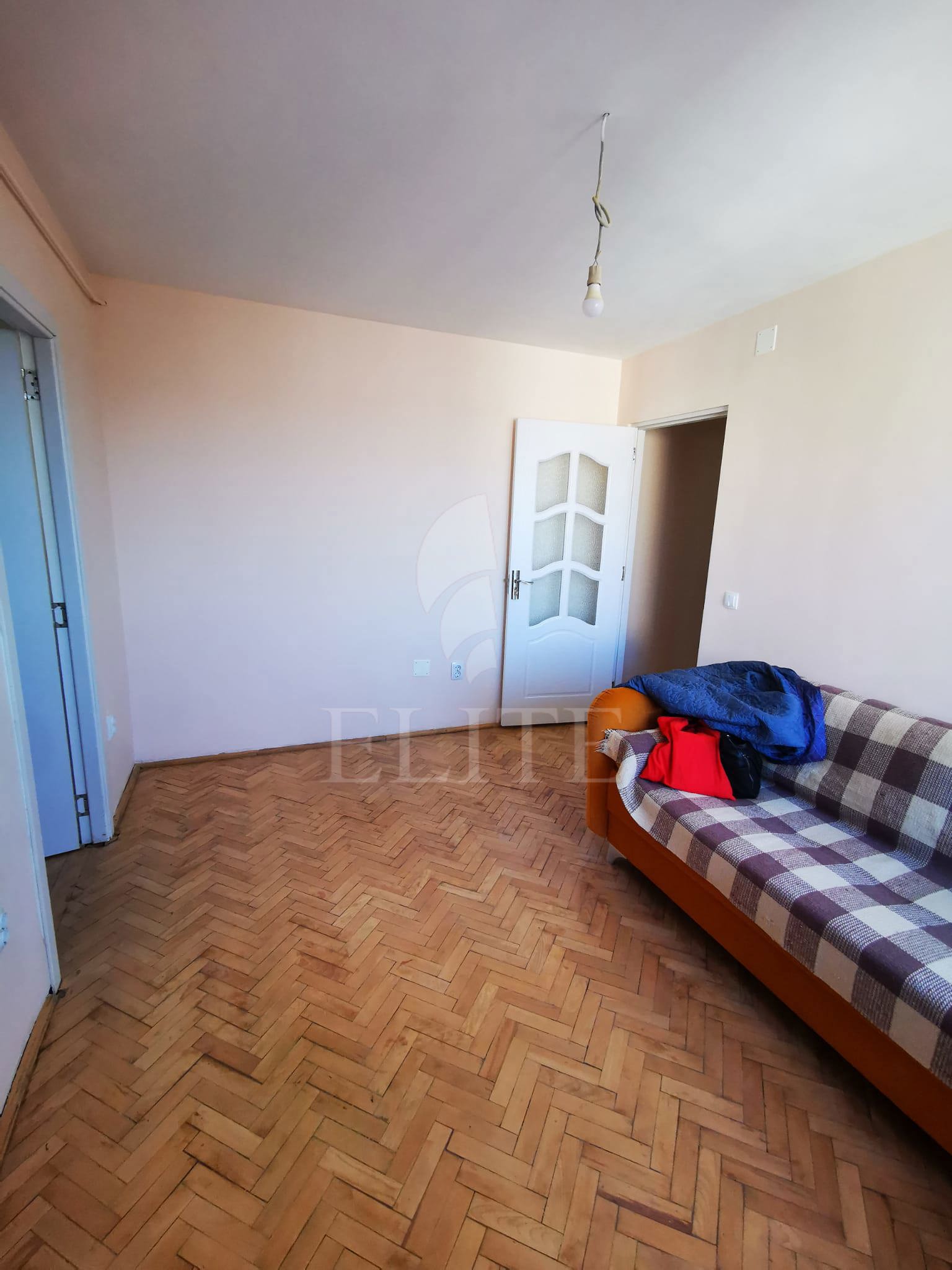 Apartament 3 camere în zona HERMES-1244795