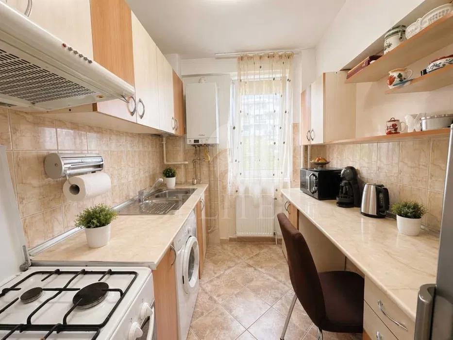 Apartament 2 camere în zona MERCUR-1247529