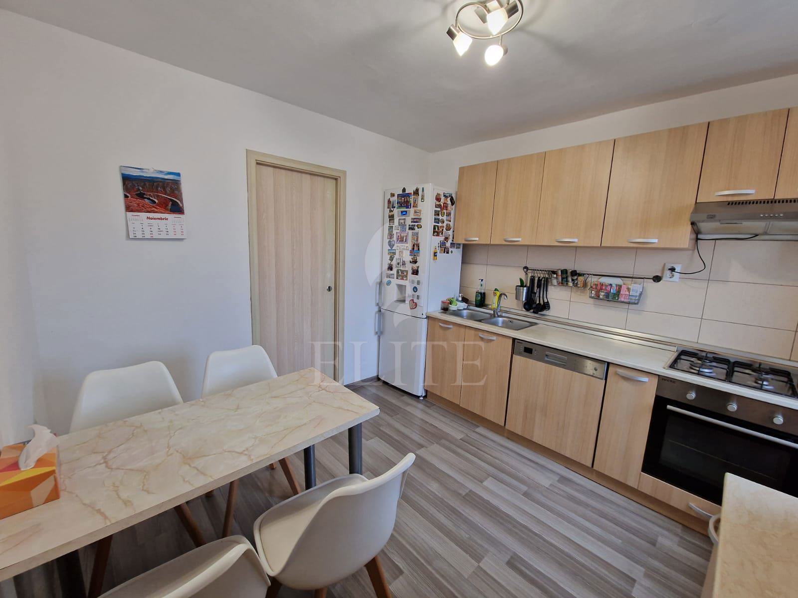 Apartament 3 camere în zona ZORILOR-1248801