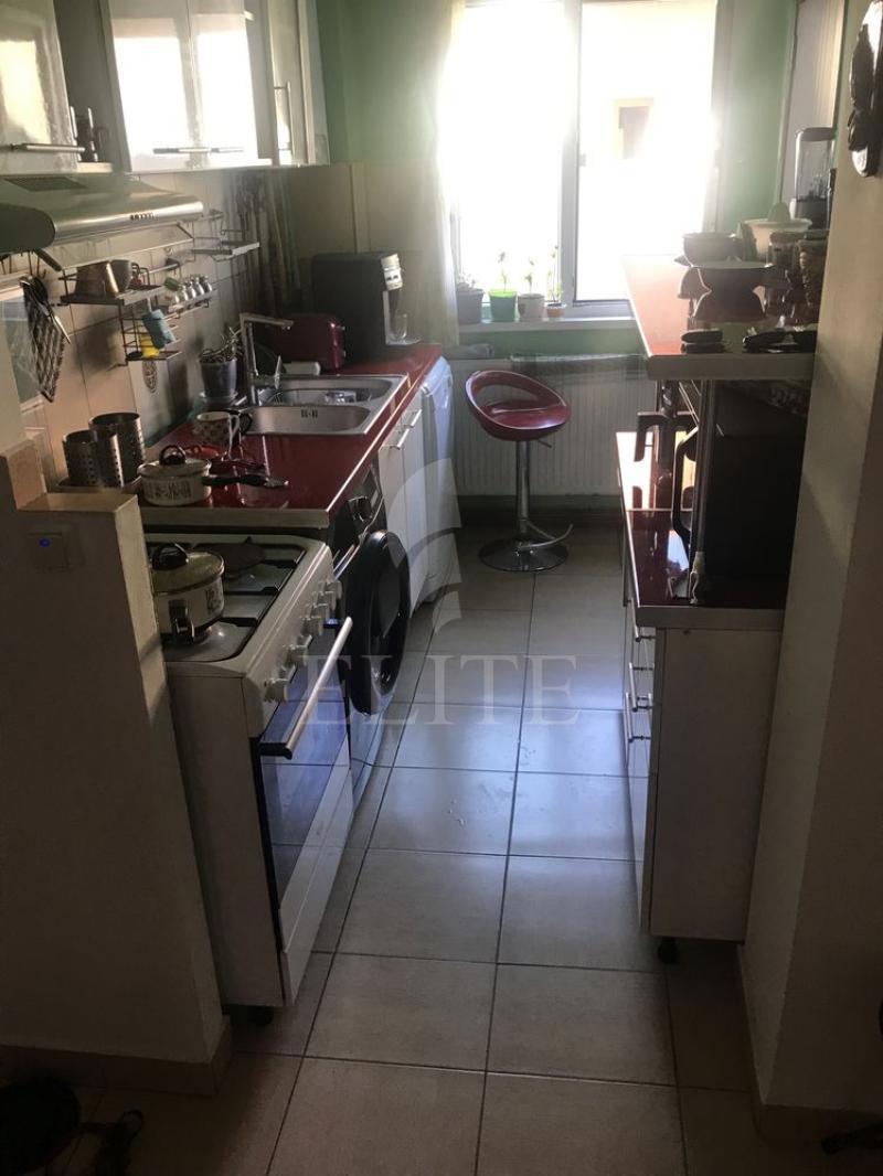 Apartament 3 camere în zona GHEORGHENI-1249774