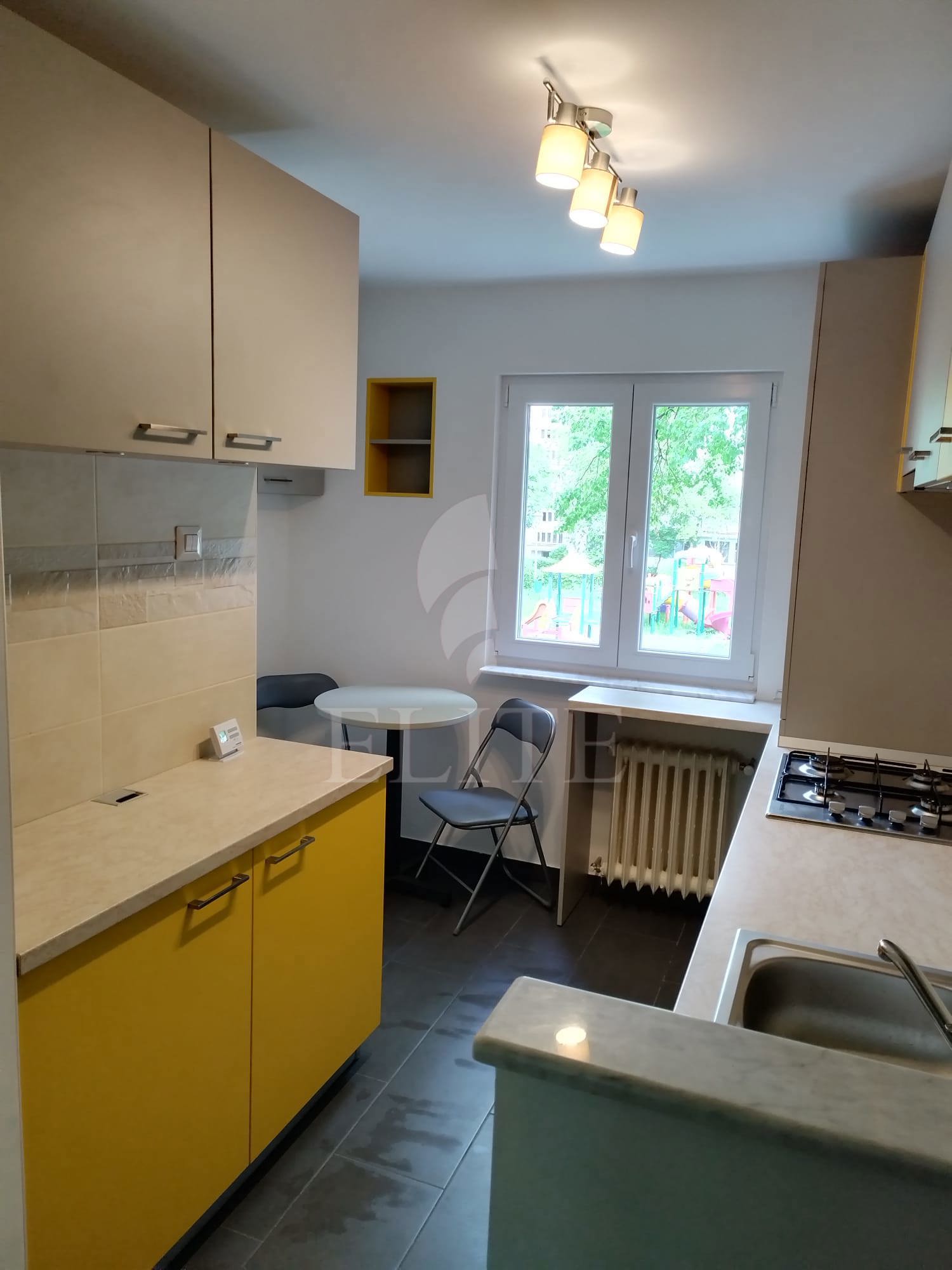 Apartament 3 camere în zona STRAZII GRIGORE ALEXANDRESCU-1255730