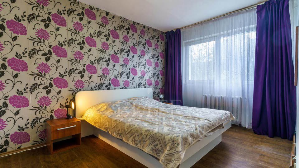 Apartament 3 camere în zona NORA-1257214