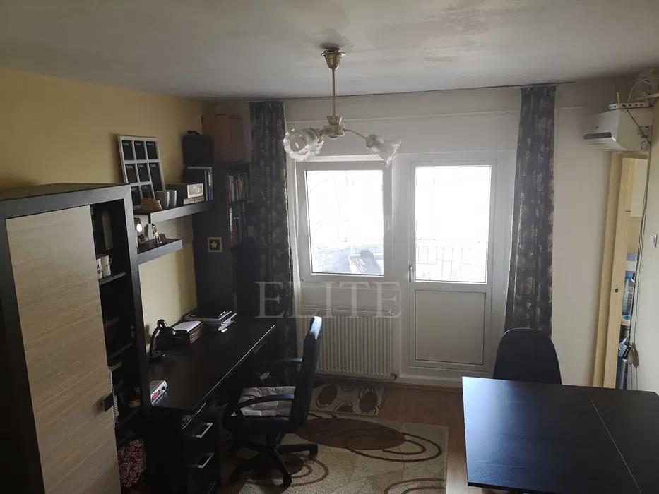 Garsoniera în zona PIATA ZORILOR-1258844