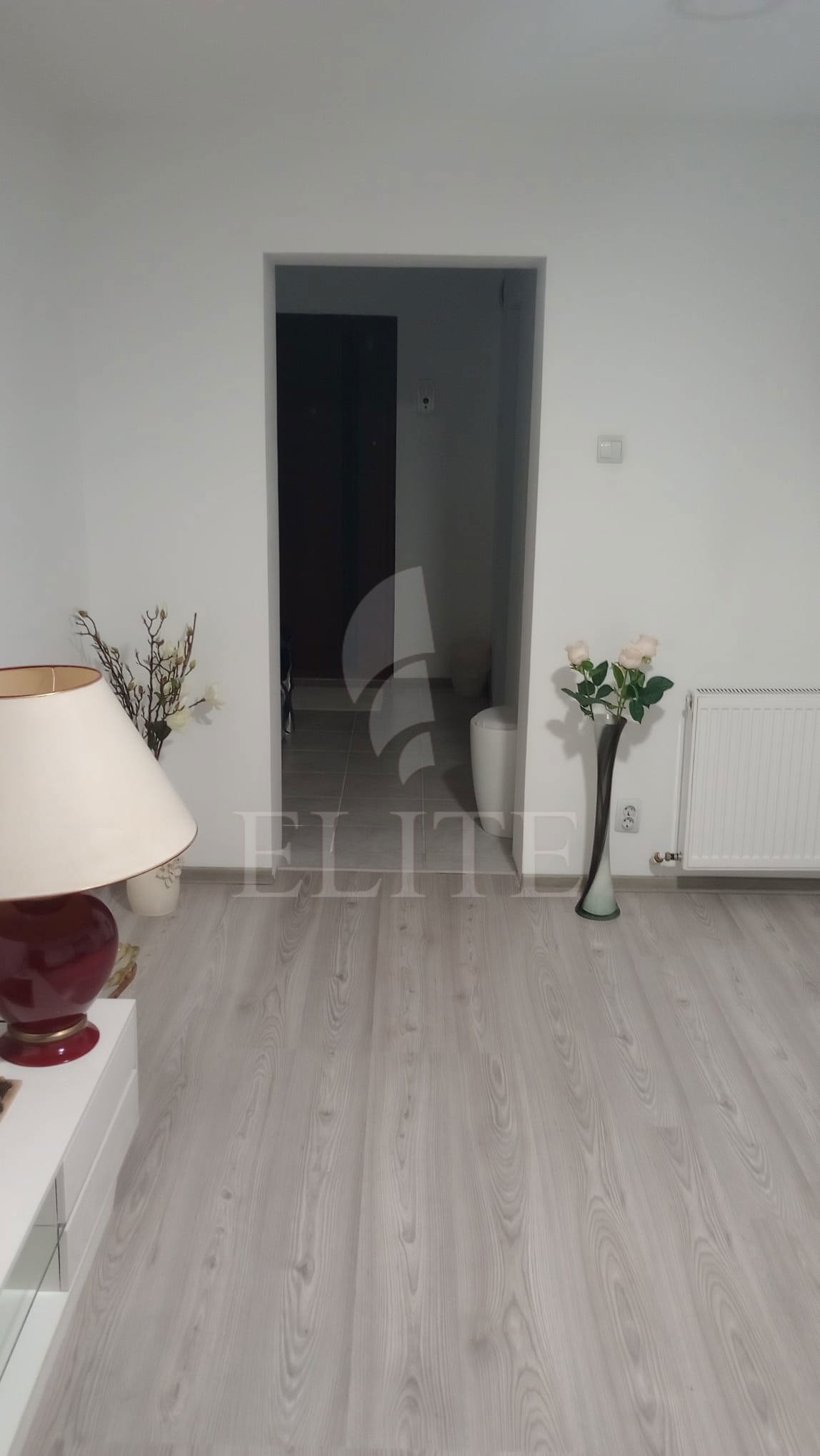 Apartament 3 camere în zona STRAZII PADIS-1259026