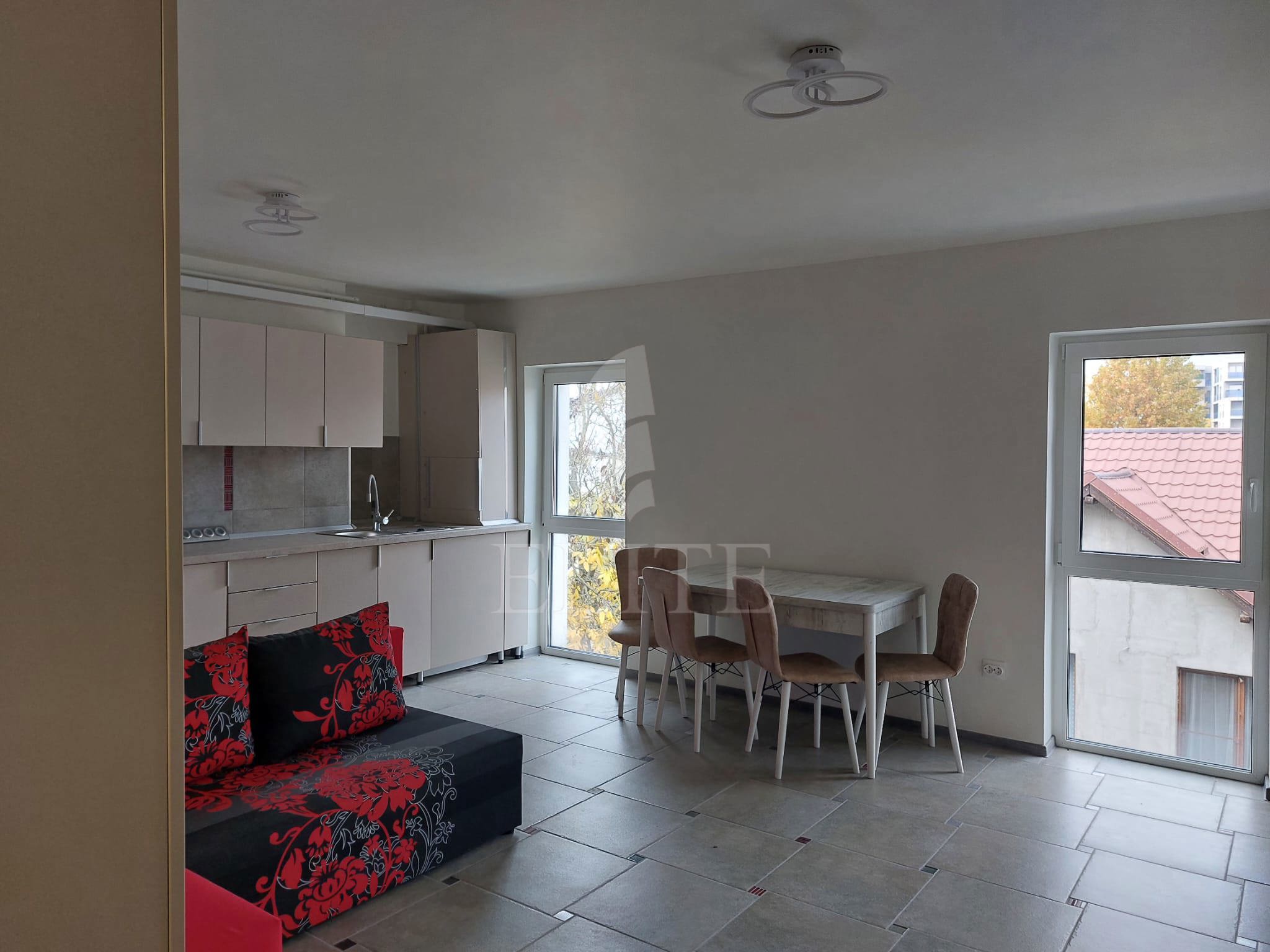 Apartament 2 camere în zona LOMBULUI-1259093