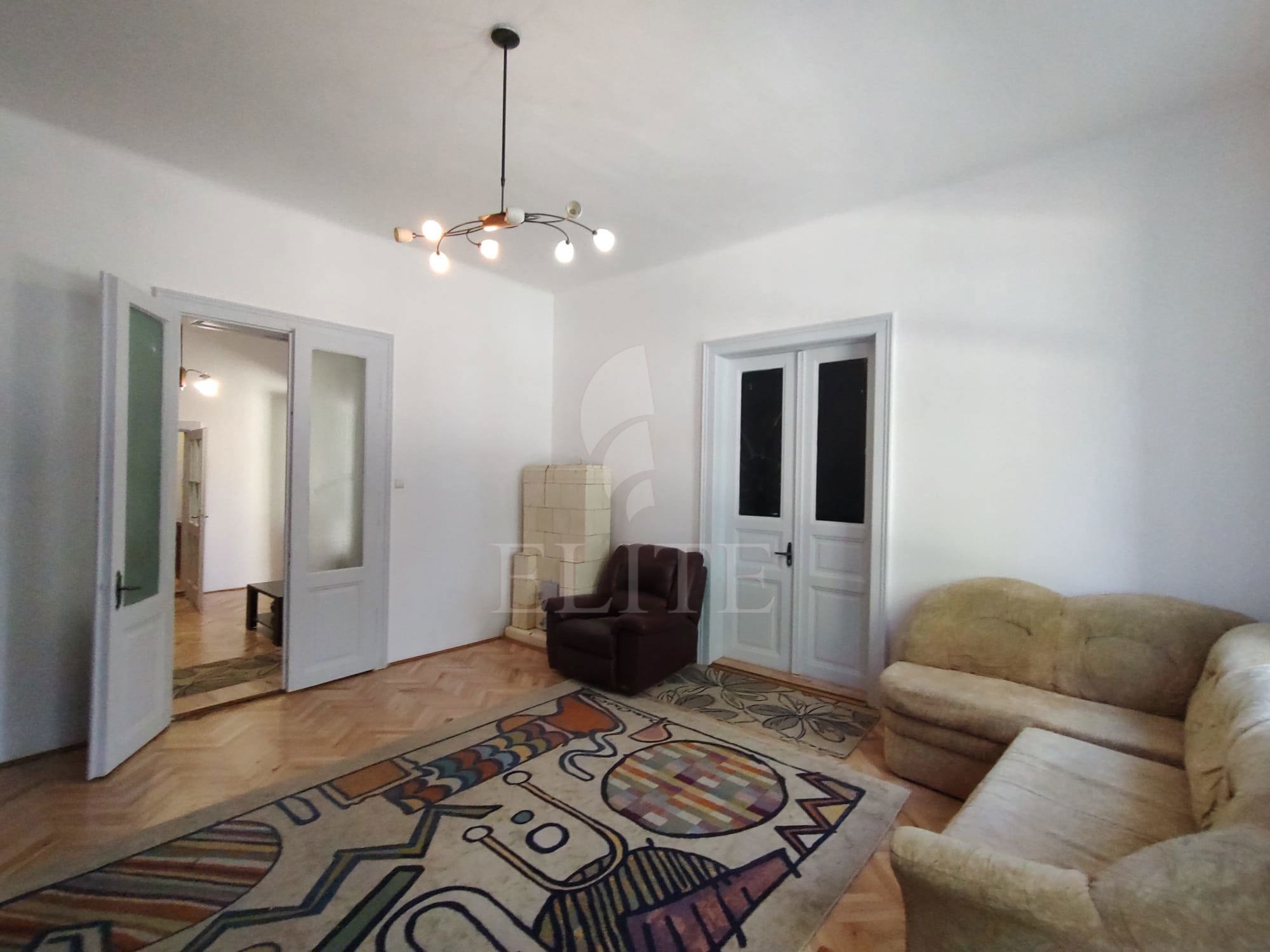 Casa / Casa 4 camere în zona CRISAN-1259144
