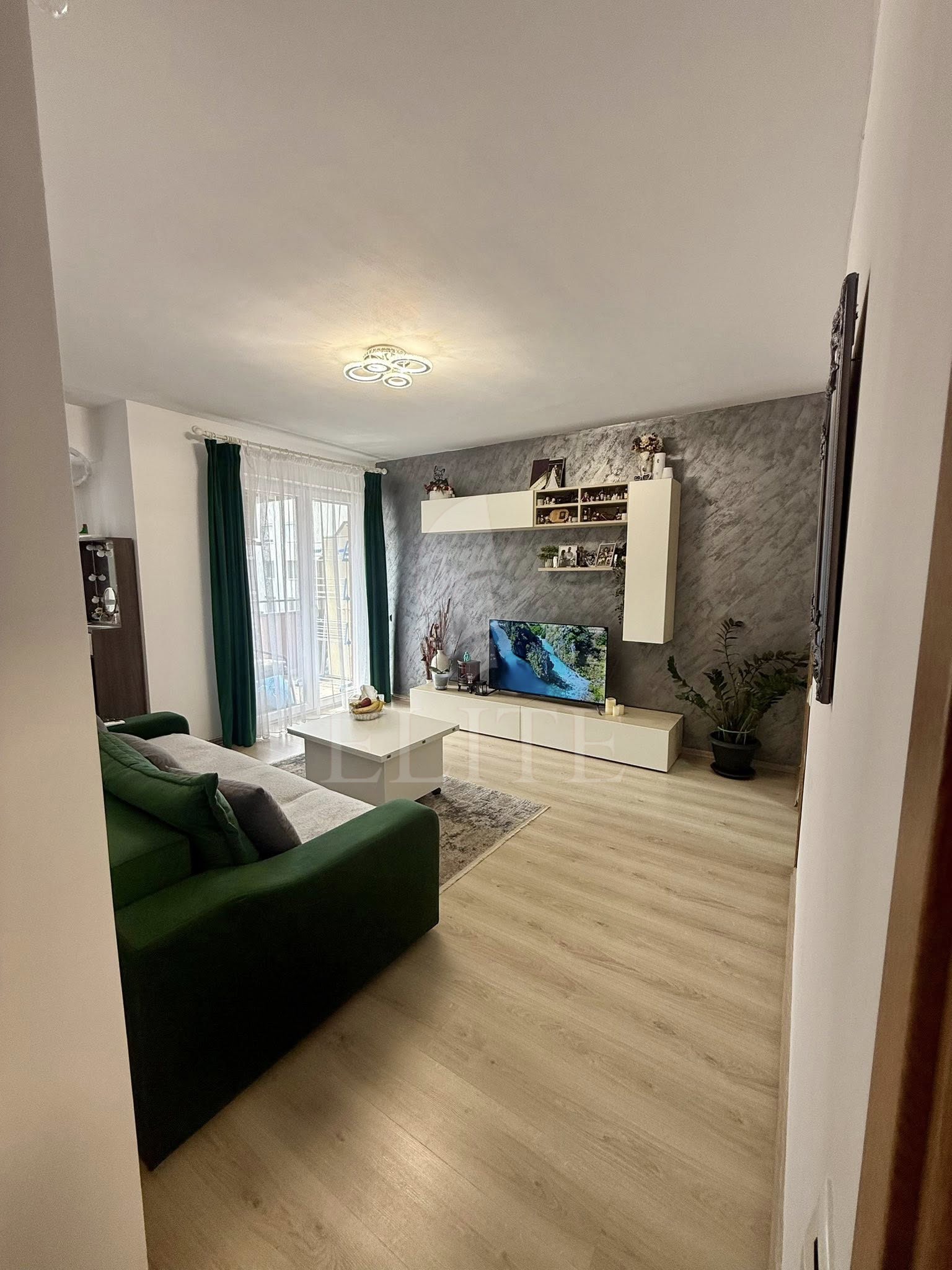 Apartament 2 camere în zona STRAZII OASULUI-1260758