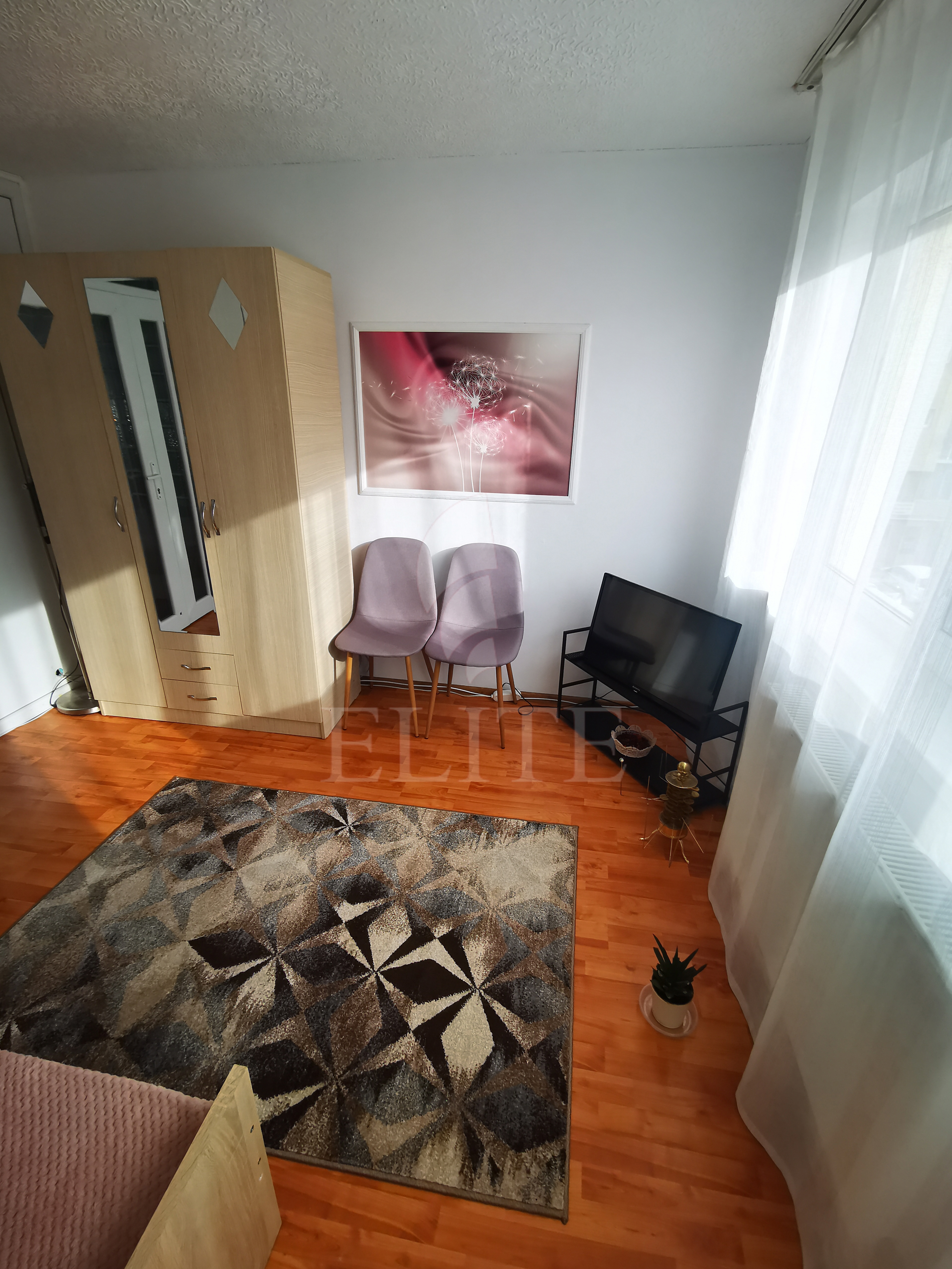 Apartament 2 camere în zona STEJARULUI-1261797