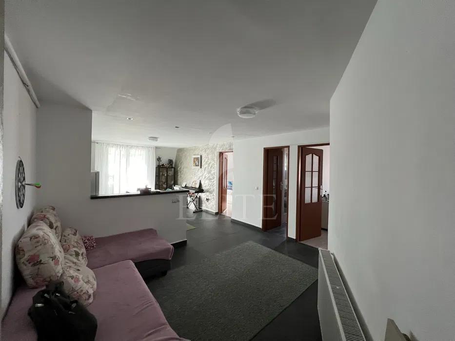 Apartament 3 camere în zona INTERSERVISAN-1263067