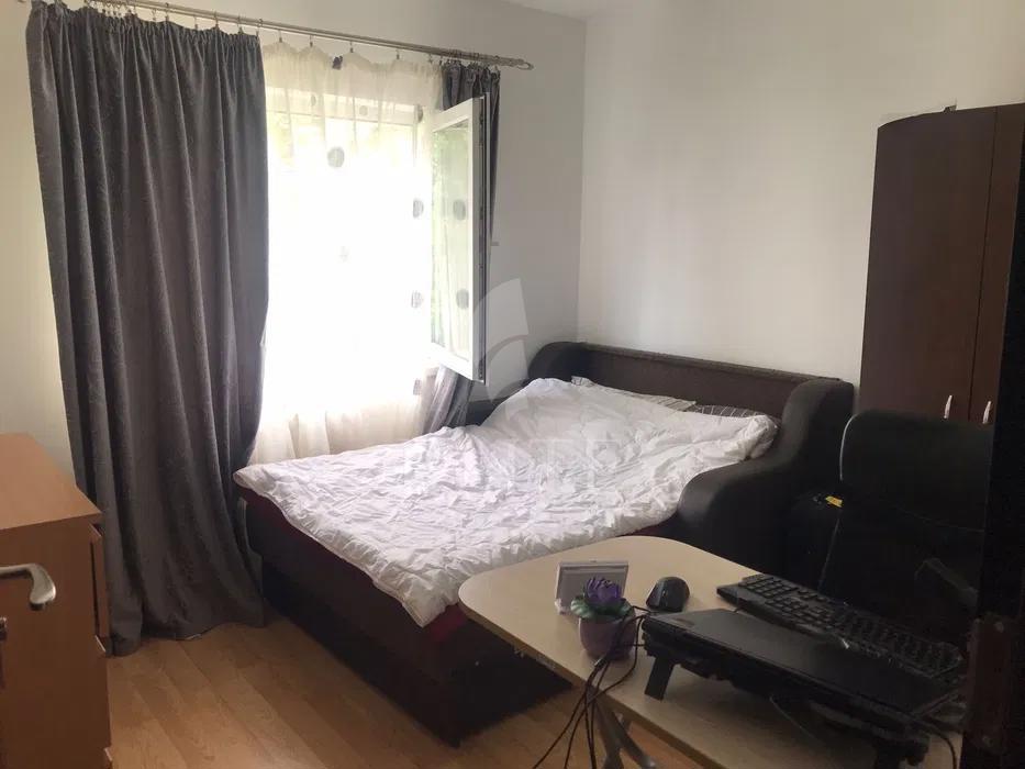 Apartament 3 camere în zona STRAZII MEHEDINTI-1263196