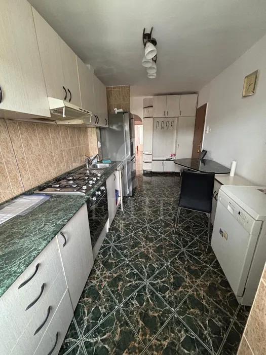 Apartament 4 camere în zona CALEA FLORESTI-1263235