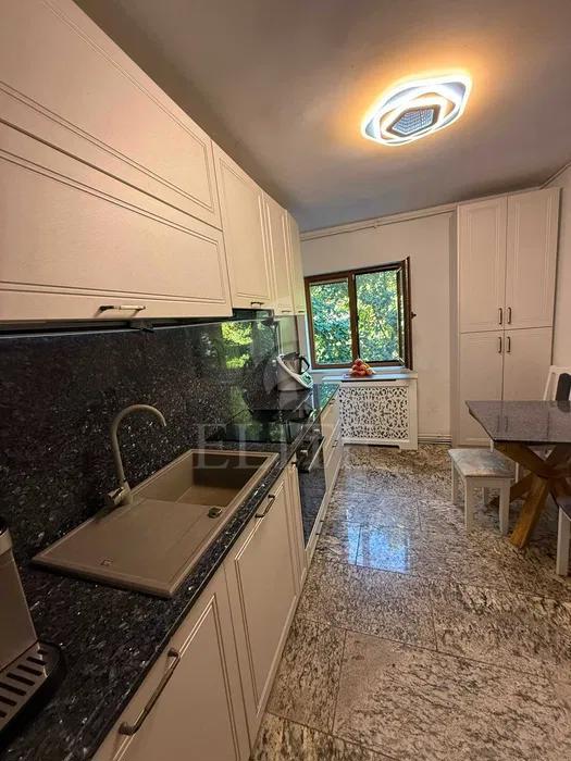 Apartament 3 camere în zona INTRE LACURI-1263424