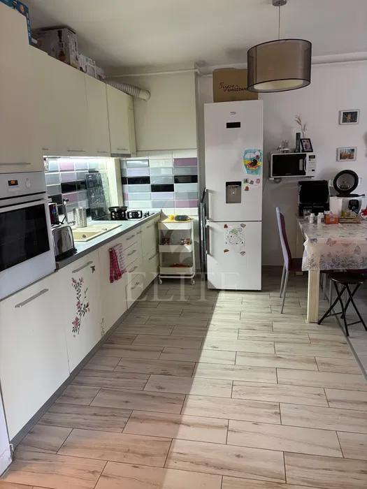 Apartament 2 camere în zona STRAZII FABRICII-1263473