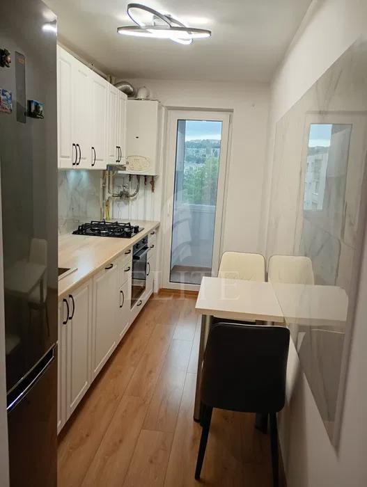 Apartament 3 camere în zona BIG-1263726
