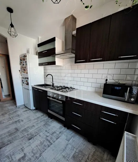 Apartament 2 camere în zona STRAZII RETEZAT-1263832