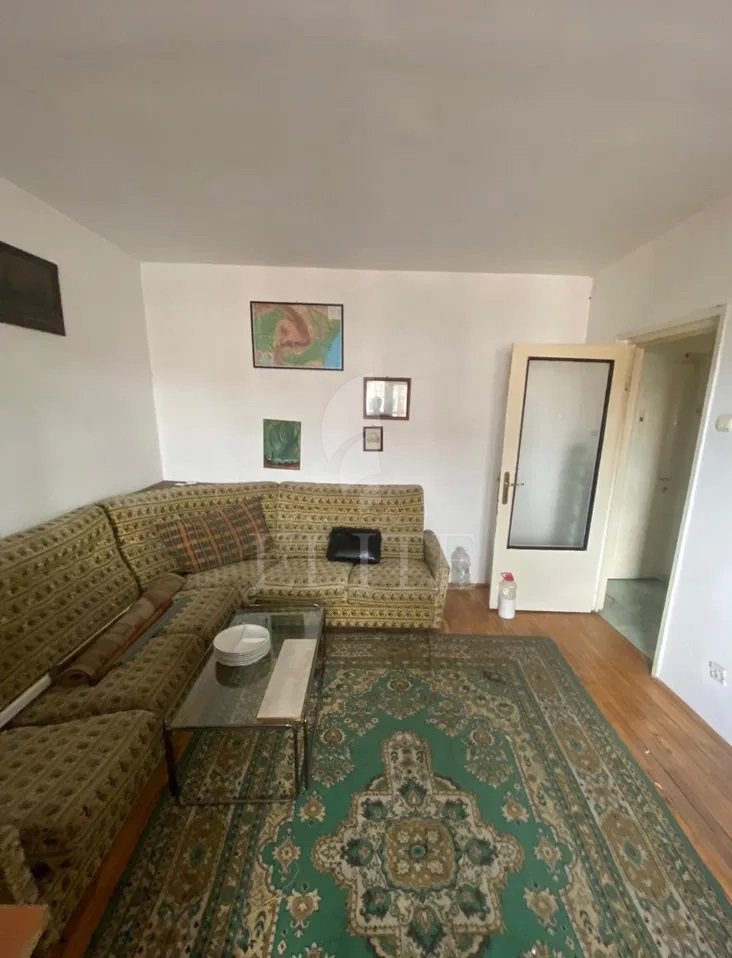 Apartament 3 camere în zona STRAZII AUREL VLAICU-1263905