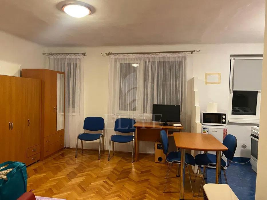 Apartament o camera în zona STANCA-1263925