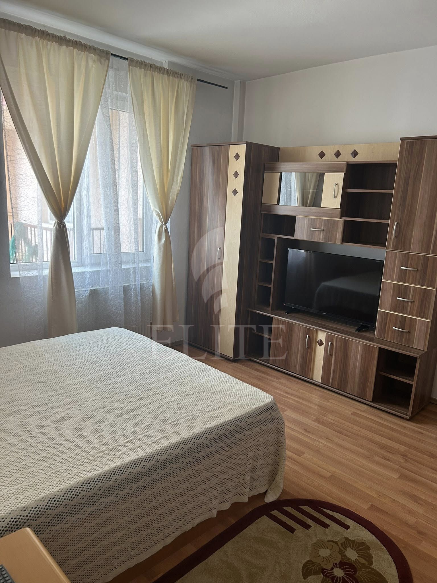 Apartament o camera în zona INTRE LACURI-1264710
