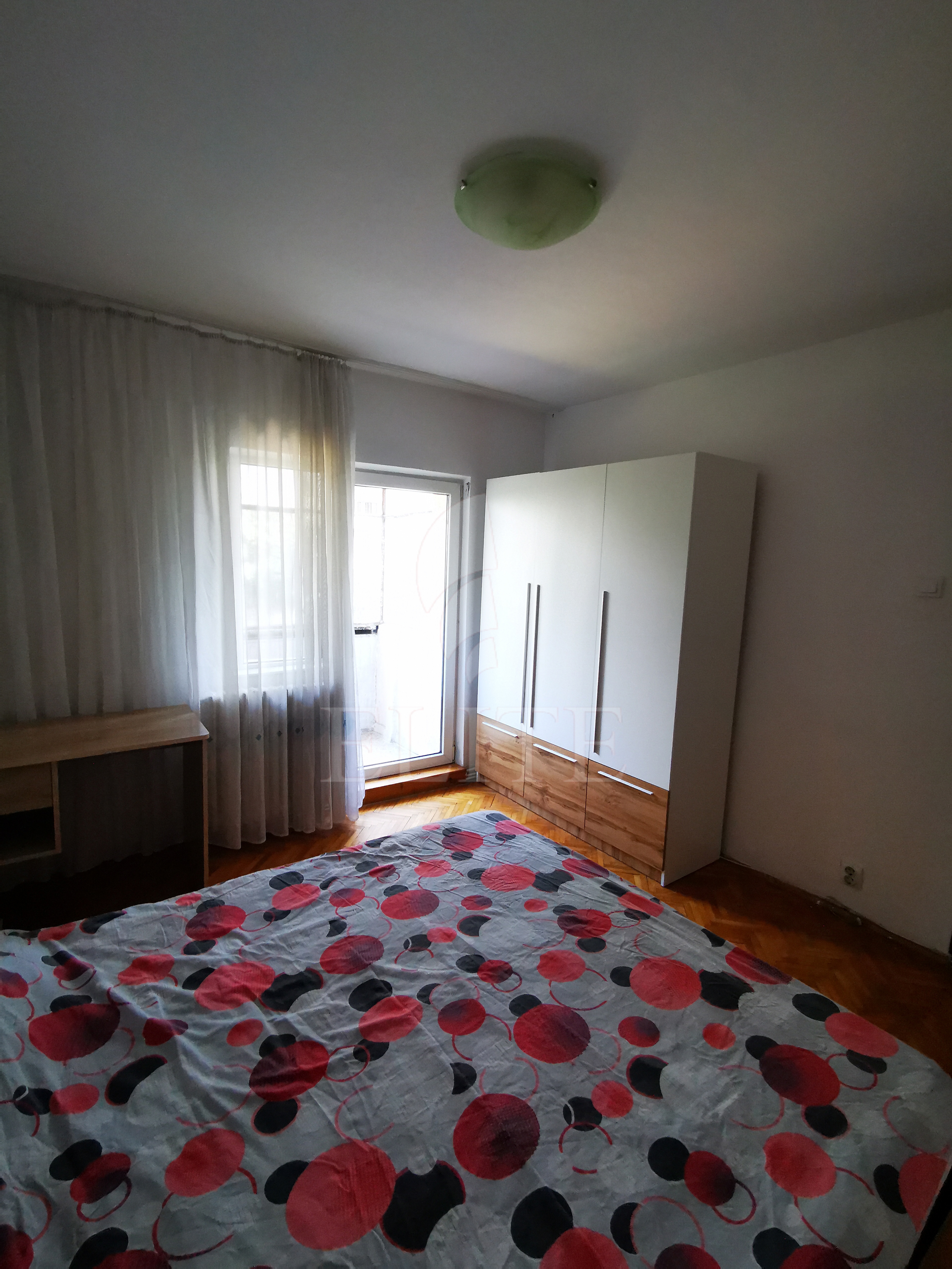 Apartament 2 camere în zona POD CALVARIA-1266032