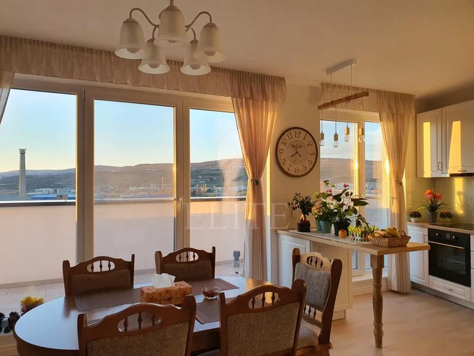 Apartament 4 camere în zona FABRICII-1267329