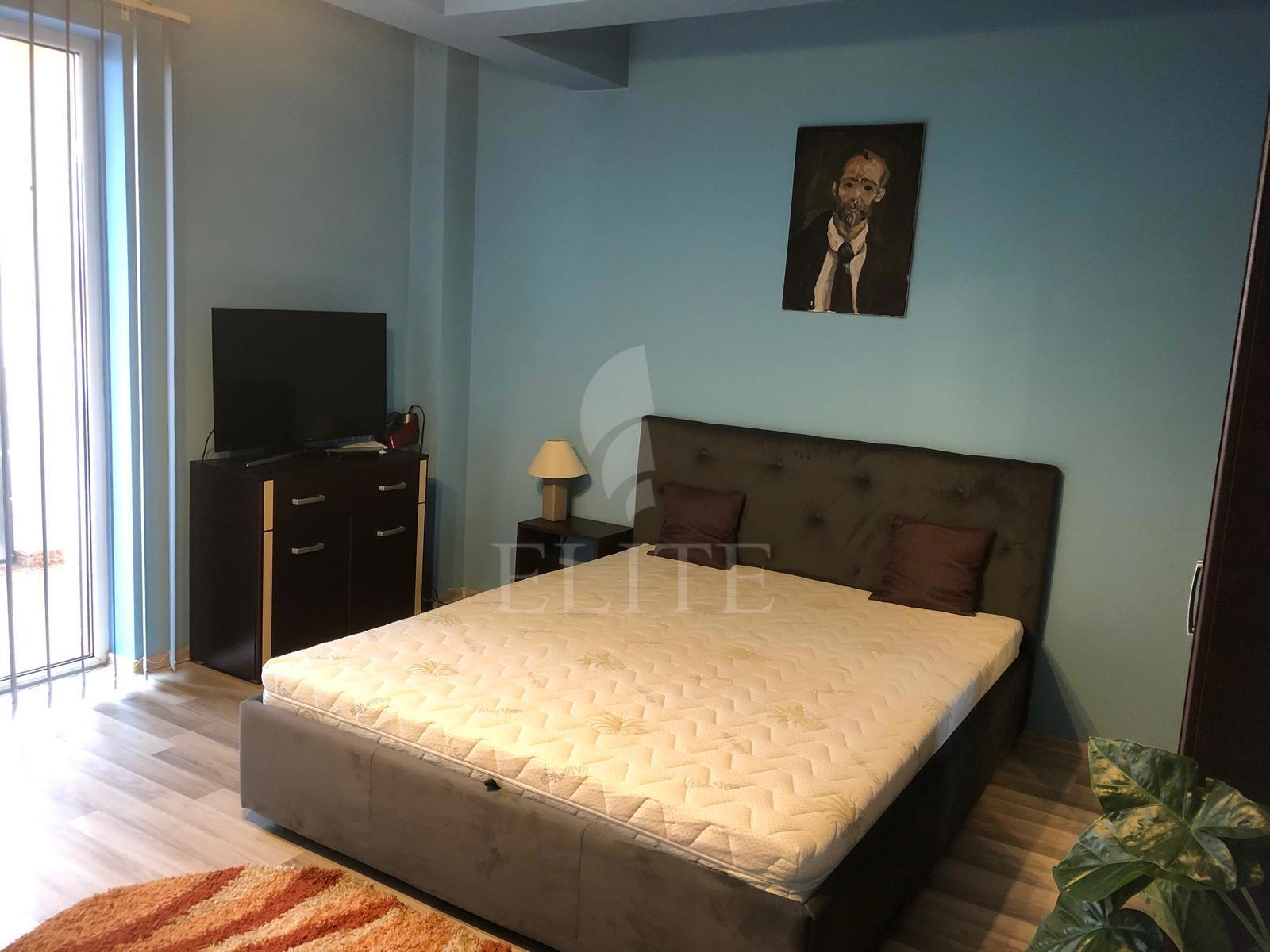 Apartament o camera în zona STRAZII CRINULUI-1271014
