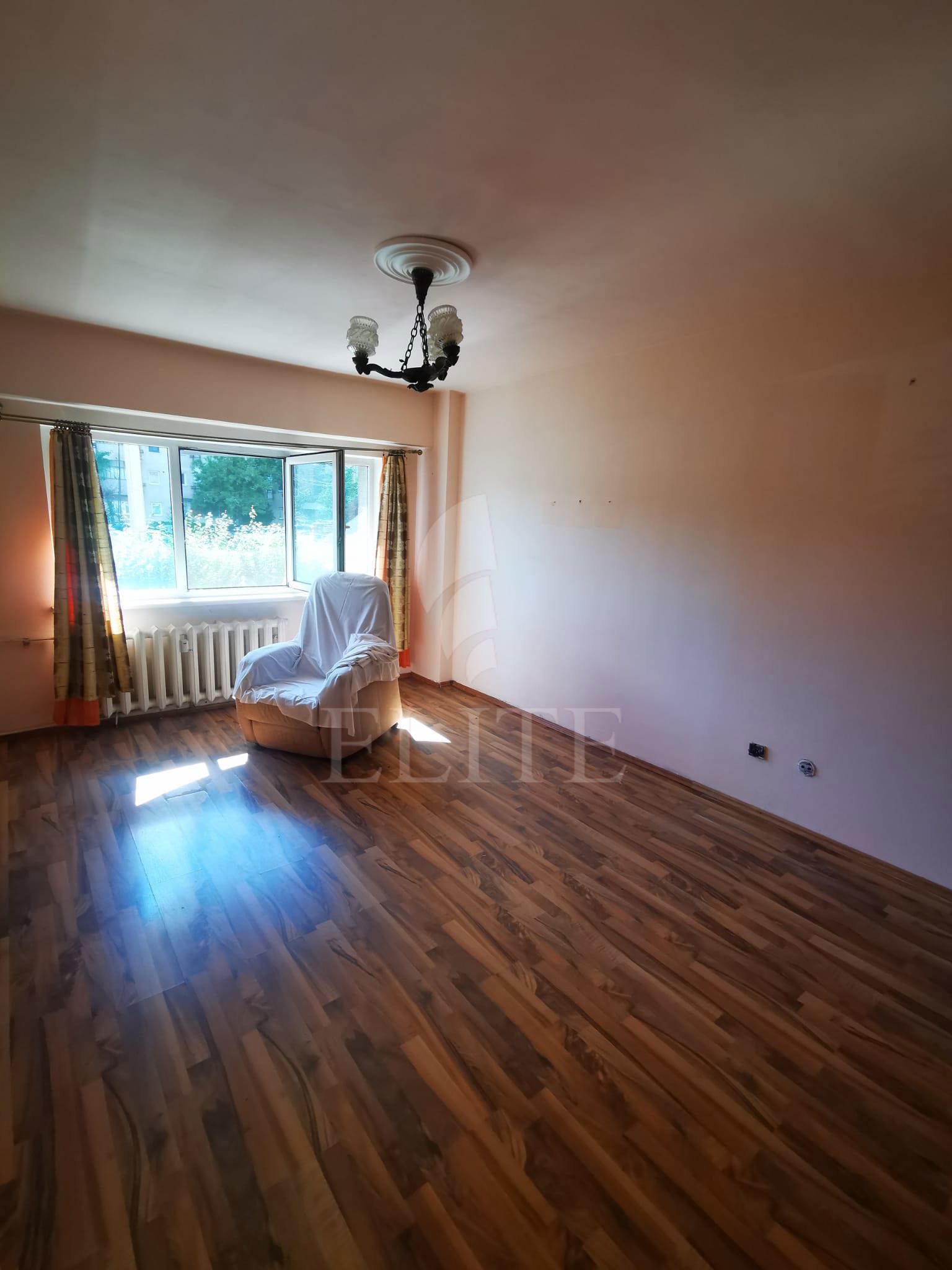 Apartament o camera în zona KAUFLAND-1271757