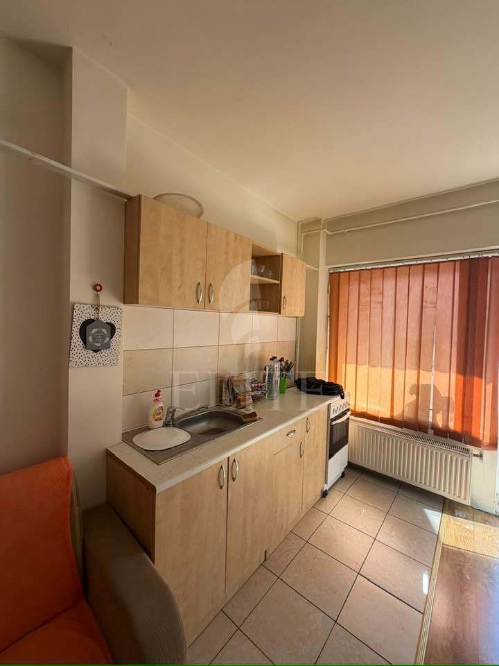 Apartament o camera în zona STRAZII EDGAR QUINET-1272986