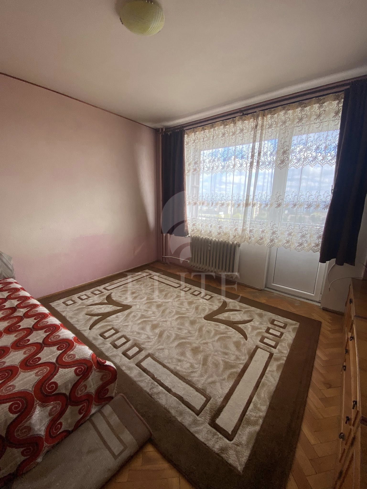 Apartament 2 camere în zona STRAZII BAITA-1273803