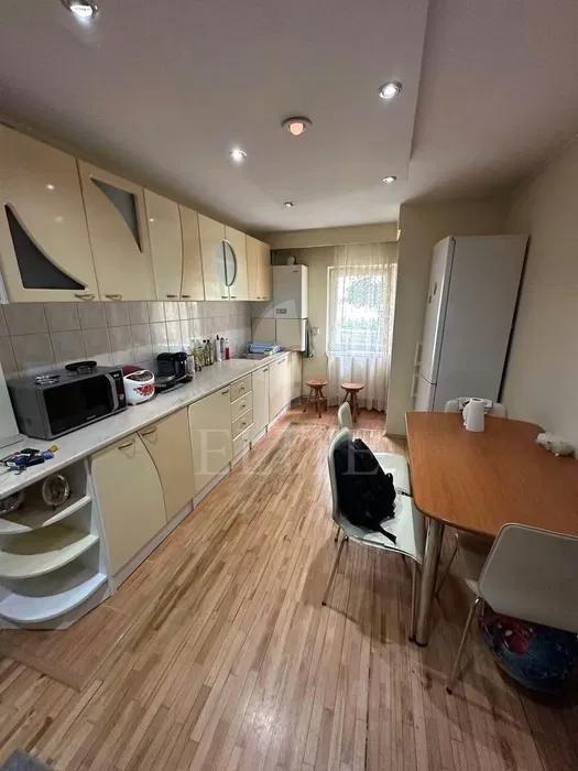 Apartament 3 camere în zona INTRE LACURI-1274516