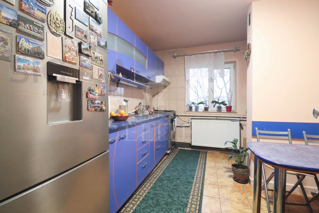 Apartament 3 camere în zona INTRE LACURI-1275964