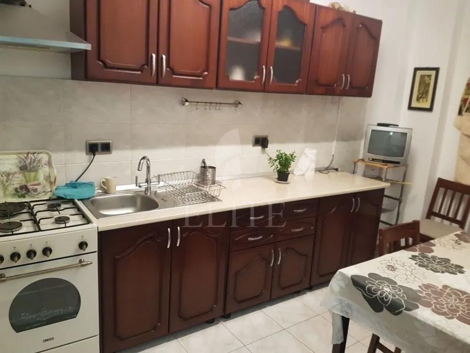 Apartament o camera în zona STRAZII SOBARILOR-1276577