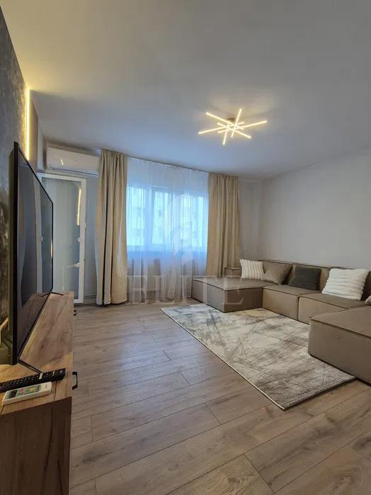 Apartament 2 camere în zona COMPLEX SIRENA-1277164
