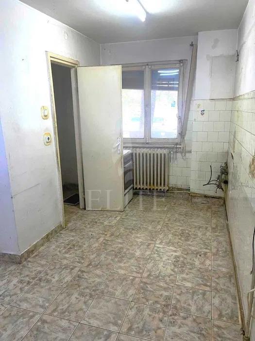 Apartament 3 camere în zona HERMES-1277385