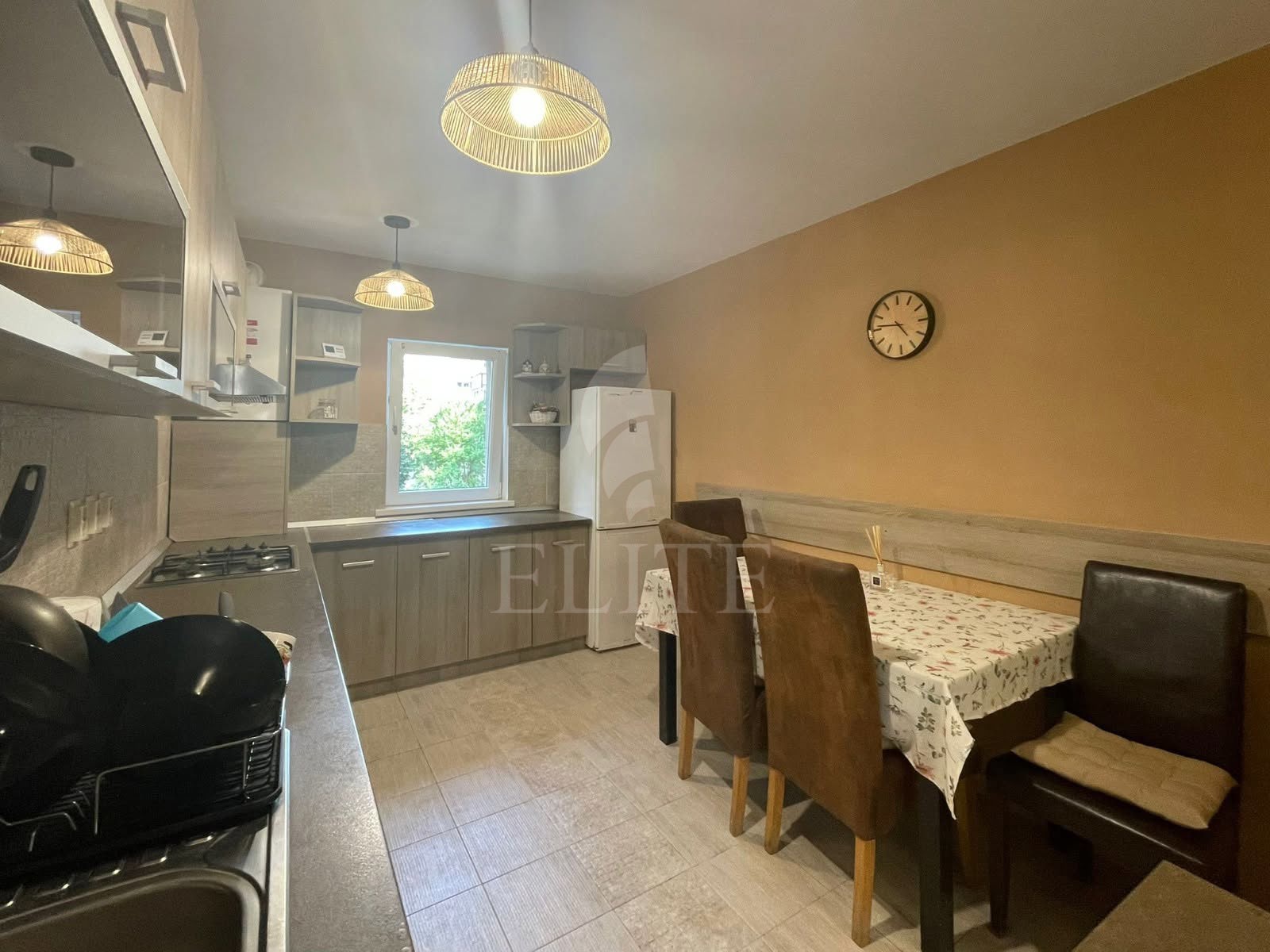 Apartament 3 camere în zona P-TA CIPARIU-1277554