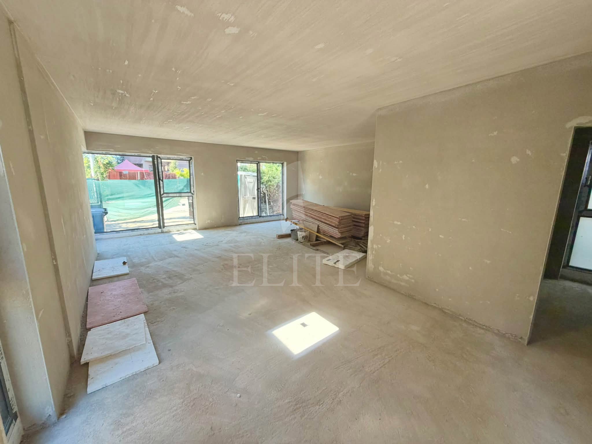 Apartament 4 camere în zona POD IRA-1279320