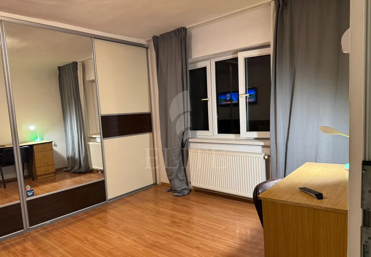 Apartament o camera în zona BLOCUL SPRAY-1279779