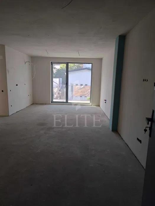 Apartament 3 camere în zona INTRE LACURI-1280568