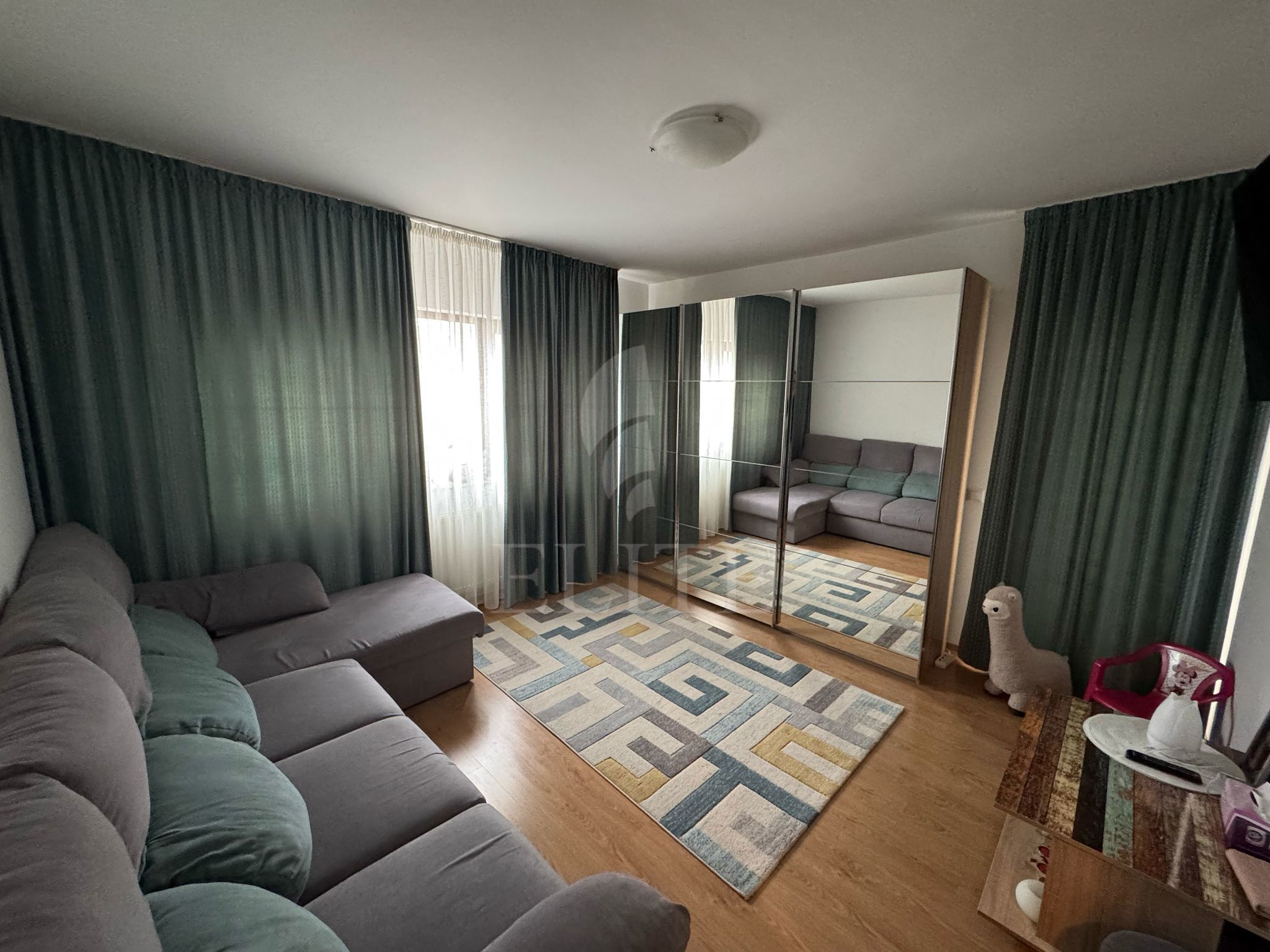 Apartament 2 camere în zona LICEUL ONISIFOR GHIBU-1280828