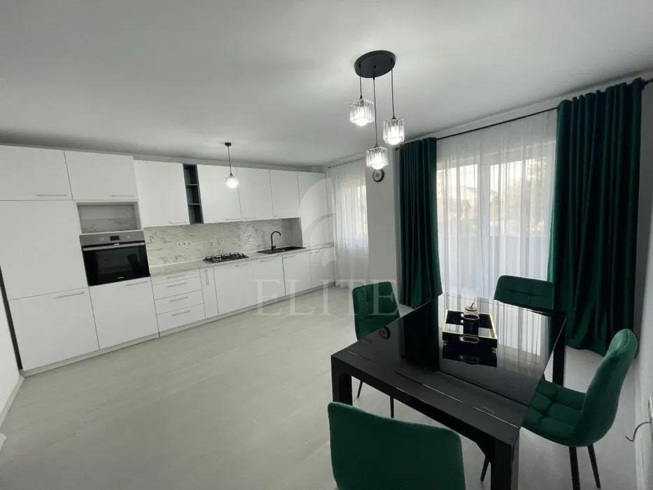 Apartament o camera în zona POD IRA-1280954