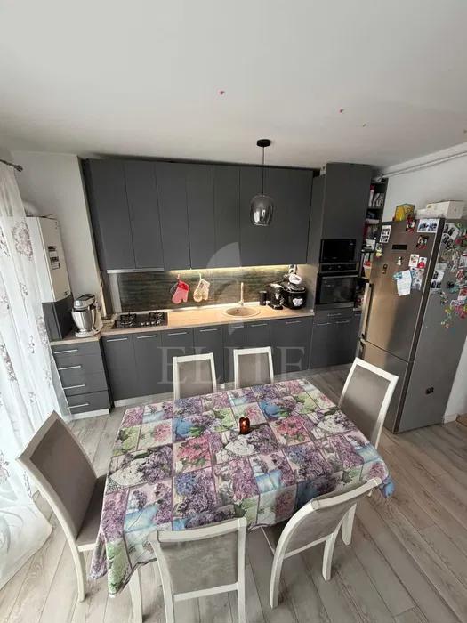 Apartament 2 camere în zona COMPLEX IRIS-1281524