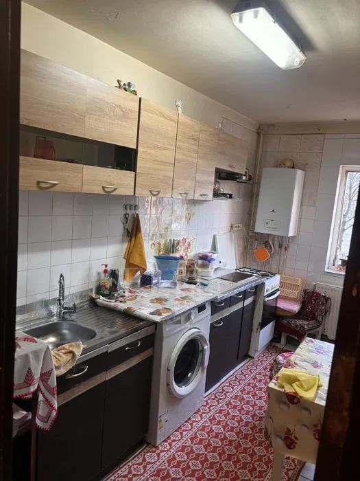 Apartament 4 camere în zona BLOCUL SPRAY-1281862